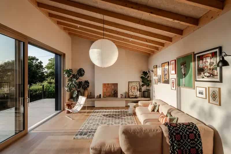 4 Bedroom Detached House for Sale in Bath