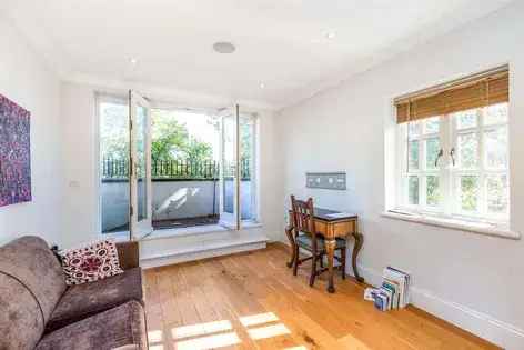 2 Double Bedroom Flat 89m² London
