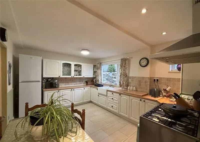 3 Bed House for Sale with 0.5 Acre Paddock