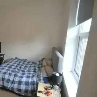 9 Bedroom Student House near Manchester University and Man Met