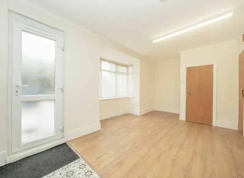 Industrial property For Sale , London, England