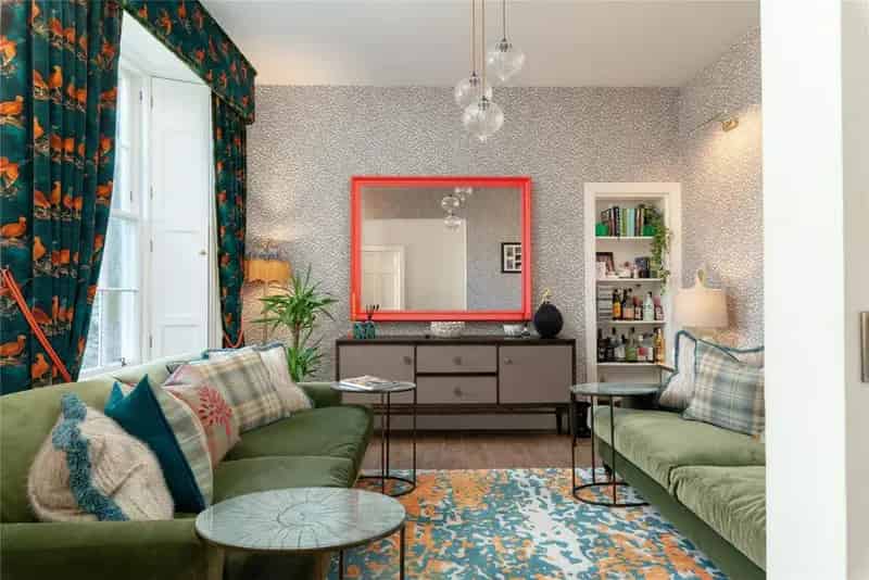 4 Bedroom Georgian Terrace House for Sale in Stockbridge