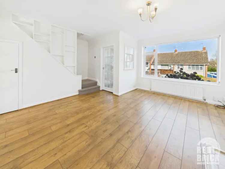3 Bedroom Terraced House to Rent Mount Nod
