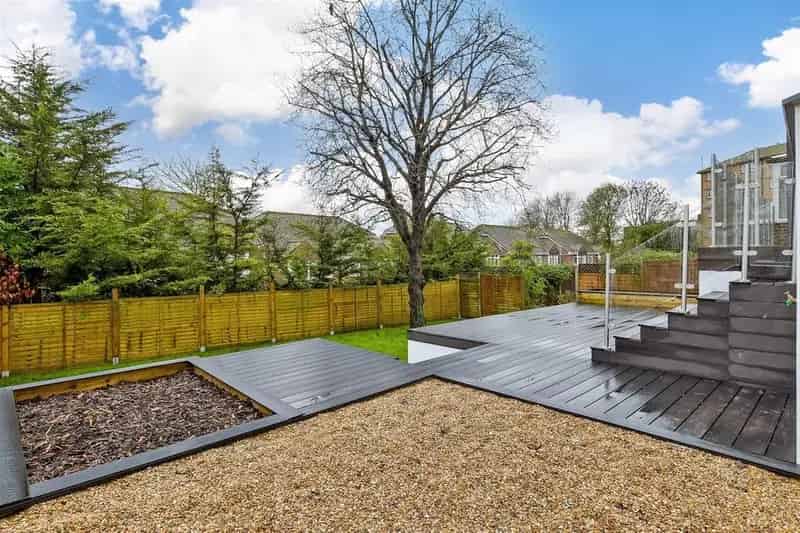 5 Bedroom Semi Detached House For Sale SHOW HOME Standards