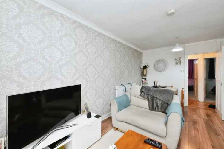 2-Bedroom Flat in Hoddesdon Hertfordshire