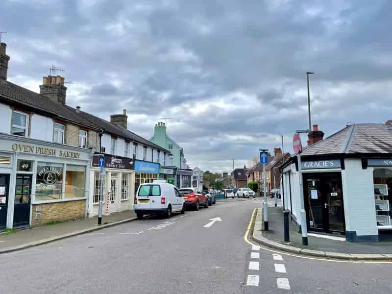 Ladieswear Shop Freehold for Sale - Busy Town Centre Location