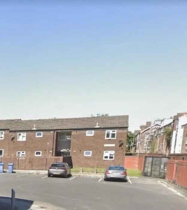 1 Bed Ground Floor Flat Kensington - Level Access