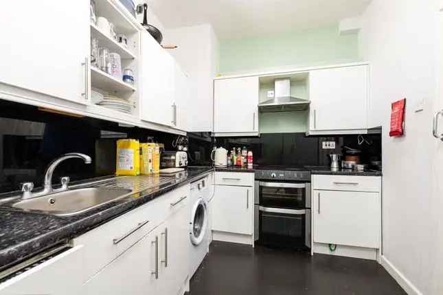 Student Apartment Clifton Bristol 4 Double Bedrooms August 2025