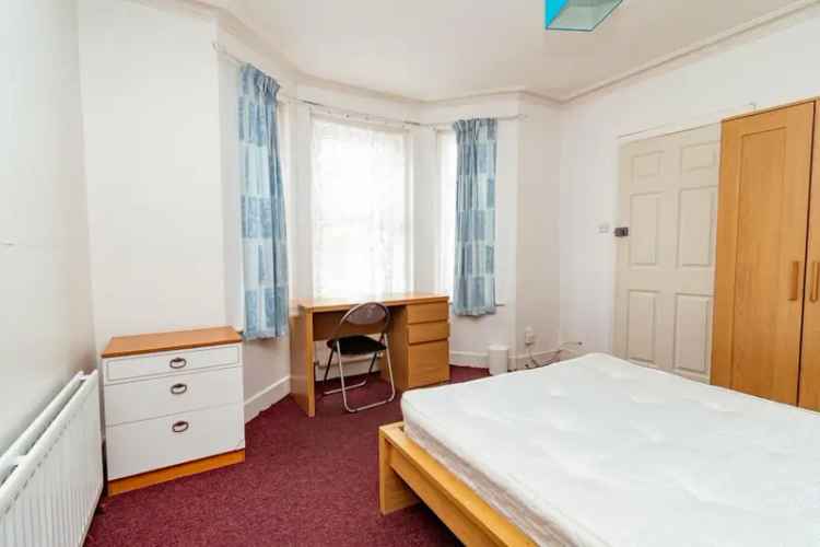 5 Bedroom Student House 2025 2026 Talbot Campus Charminster