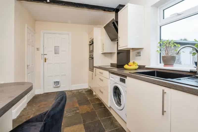 3 Bed Semi-Detached Home Leeds East LS14