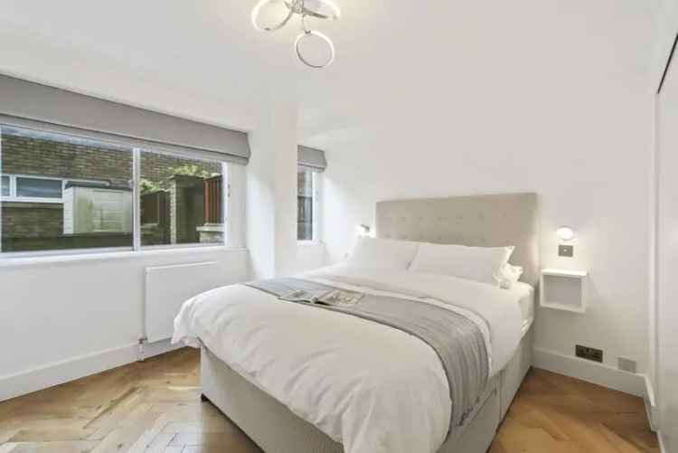 3 Double Bedroom Apartment near Holland Park