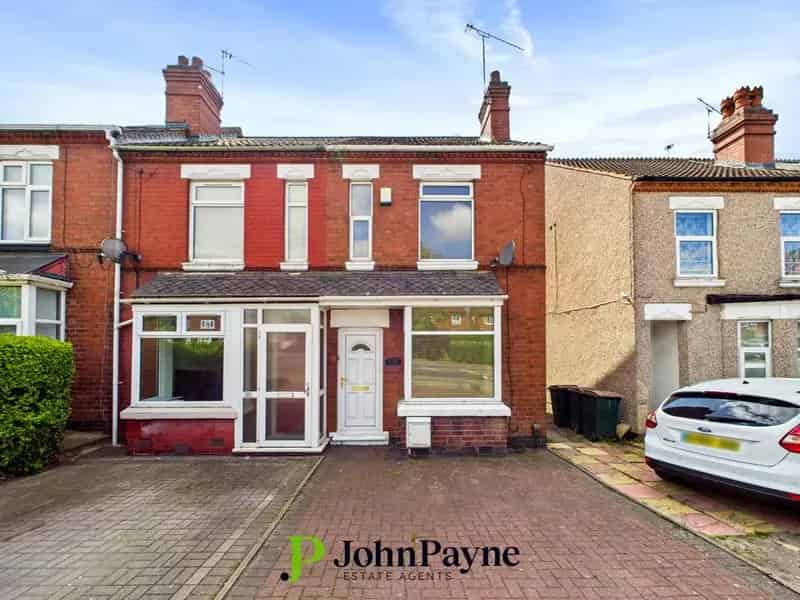 3 Bedroom End Terrace House for Sale