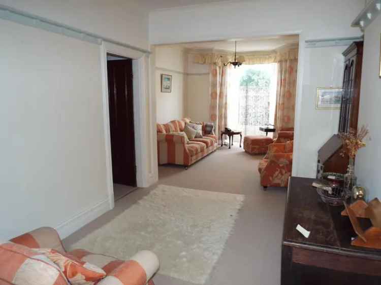 4 bedroom terraced house for sale