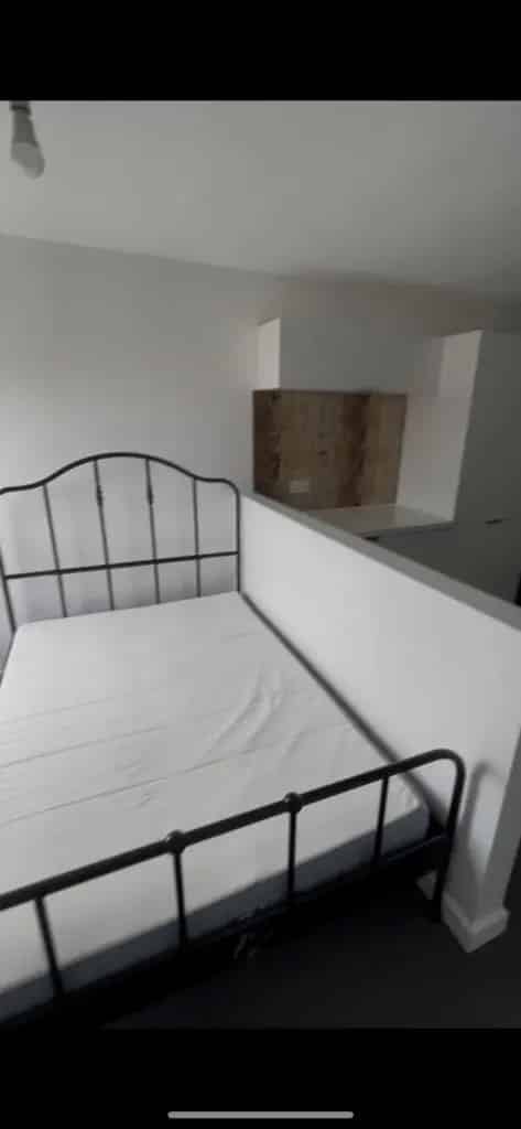 1 Bedroom Flat Contemporary Studio Pod for Professionals & Students