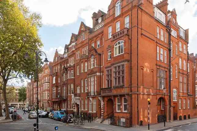 Flat for sale in Cadogan Gardens, London SW3