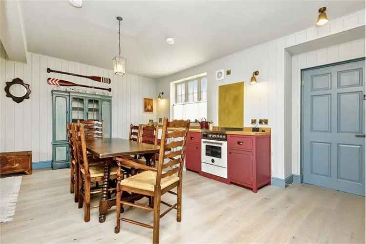 2 Bed 2 Bath Cottage Fife Countryside Near Coast