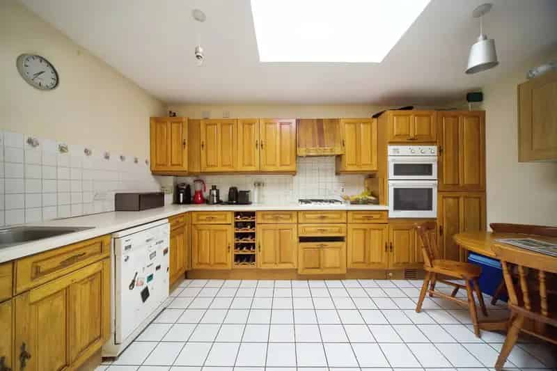 Flat For Sale , London, England
