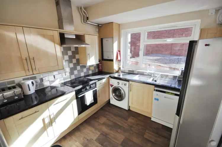 5 bedroom terraced house for sale