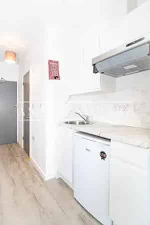 137m² Studio Flat Hendon Central London