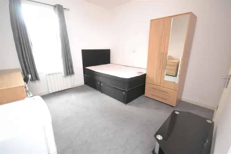1 Bedroom Flat To Let Near Royal Berkshire Hospital Reading