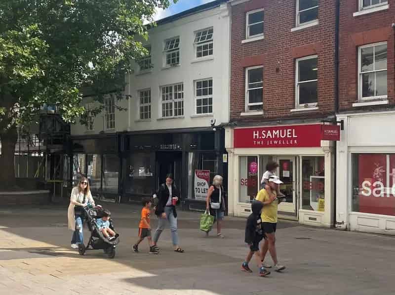 Town Centre Retail Property Near Greggs and H Samuel Bury St Edmunds