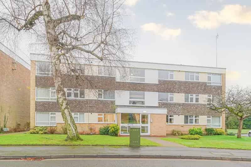 2 Bedroom Apartment for Sale in Solihull
