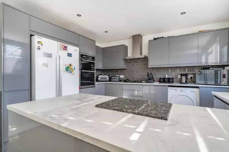 2 Bed Bungalow for Sale South Ham