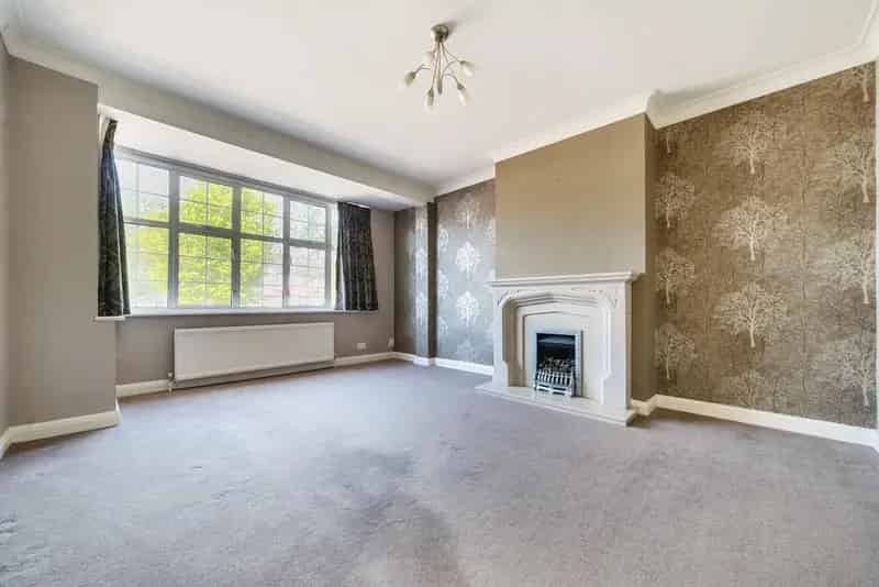 Three Bedroom Family Home in Pickhurst West Wickham