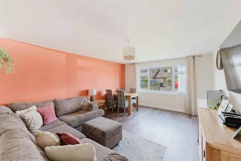 3 Bed House For Sale Near Weston General Hospital