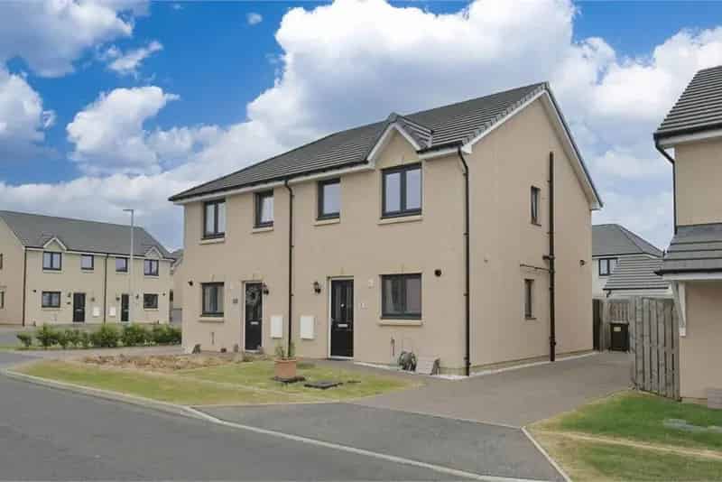 3 Bed Semi Detached House Macmerry East Lothian