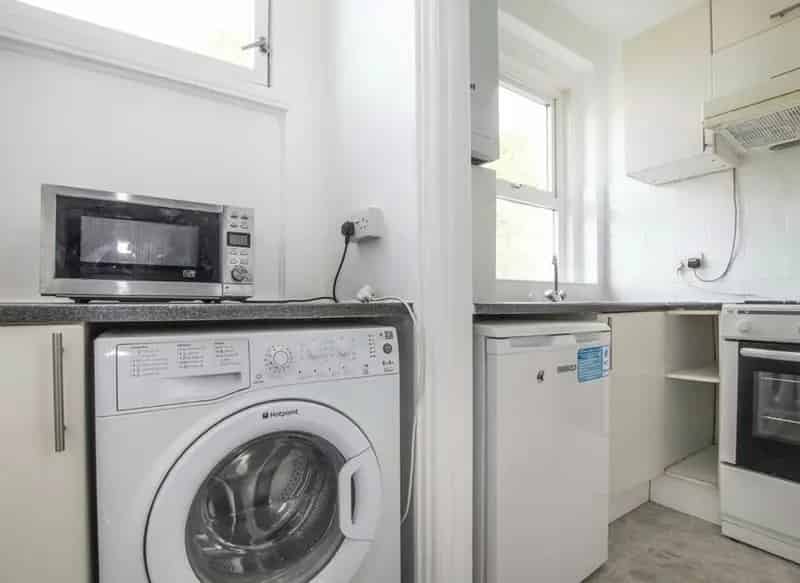 One Bedroom Apartment near Chiswick High Road