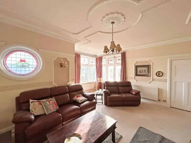 4 Bed Detached House For Sale