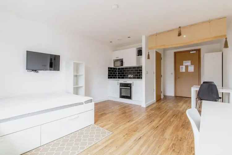 Liverpool Baltic Triangle Studio Flat to Rent Bills Included