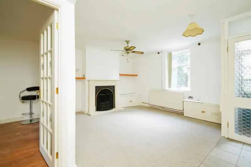Two Bedroom Period Character Property New Hinksey Oxford