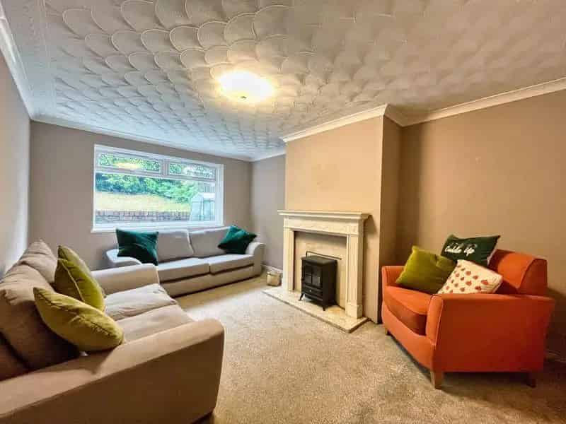 3 bed house for sale