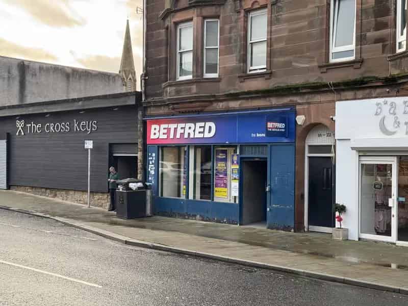 Wishaw Town Centre Retail Unit 1335 sq ft Rates Free