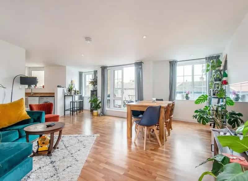 Two Double Bedroom Apartment Near Victoria Park
