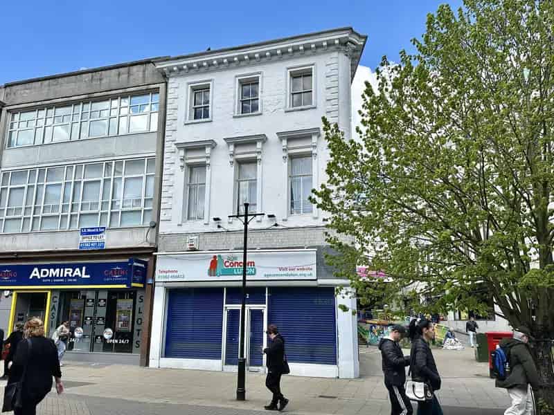 George Street Commercial Space: 1798 sqft Period Property