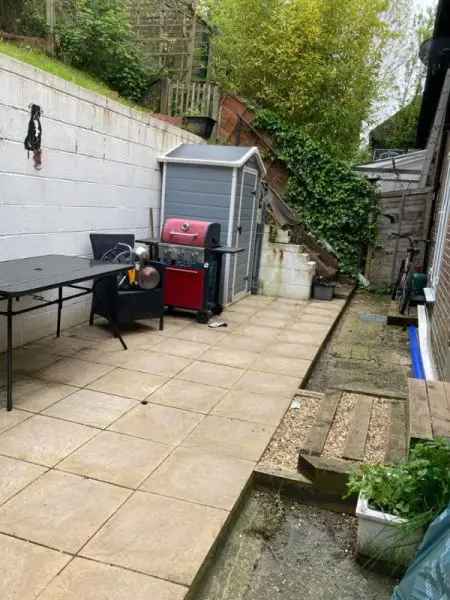 House For Rent in Tandridge, England