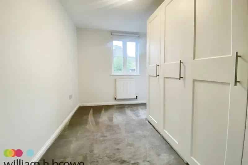 Modern Two Bedroom Apartment Near Gidea Park Station