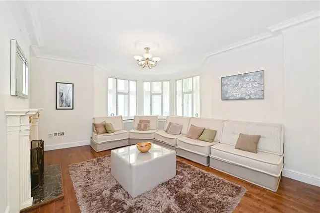 Flat for sale in Marylebone Road, London NW1