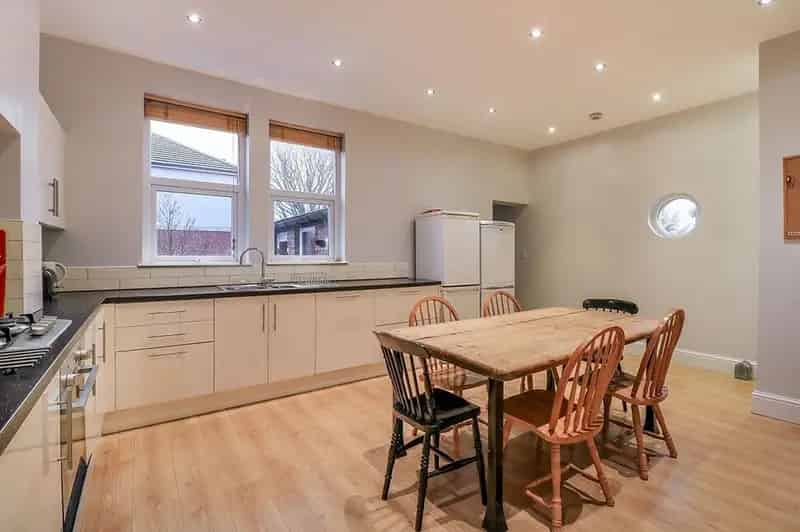 4 Bedroom End Terrace House for Rent Leeds LS5