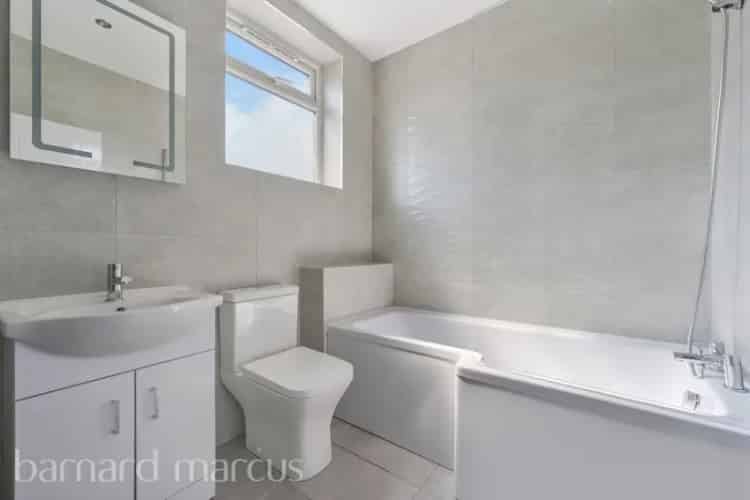 Newly Refurbished 3-Bedroom House in Southall