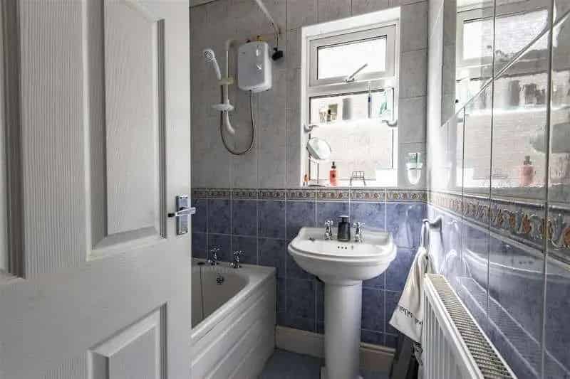 3 Bed Semi Detached House for Sale - CASH BUYERS ONLY