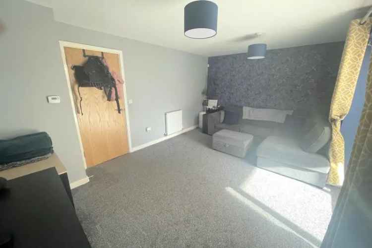 Four Bedroom Detached House with Conservatory and Ample Parking