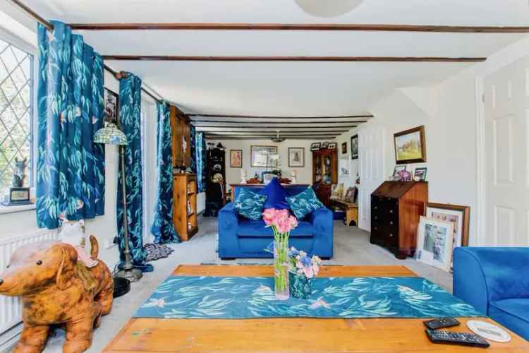 Spacious Characterful Village Home with Garden and Driveway