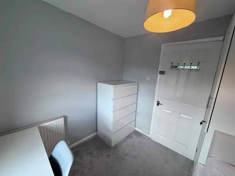 1 bedroom House
 To Rent