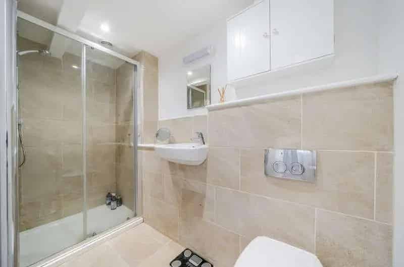 2 Bed Cottage For Sale Near Oxford