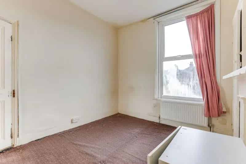 5 Bedroom Victorian Terrace House to Rent - Spacious Family Home