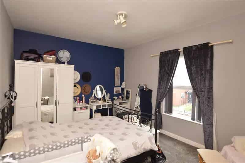 House For Sale , Leeds, England
